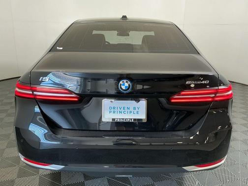 2026 BMW i5 eDrive40