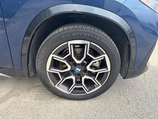 Phytonic Blue Metallic 2025 BMW X1 xDrive28i