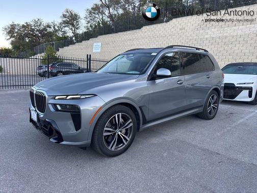 2023 BMW X7 xDrive40i