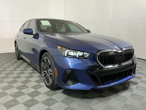 Phytonic Blue Metallic 2025 BMW 530 530i