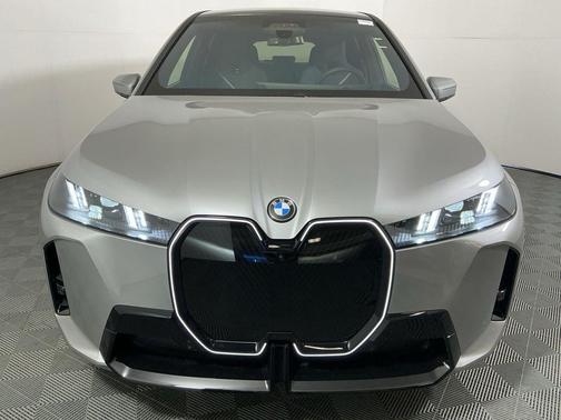 2026 BMW iX xDrive60