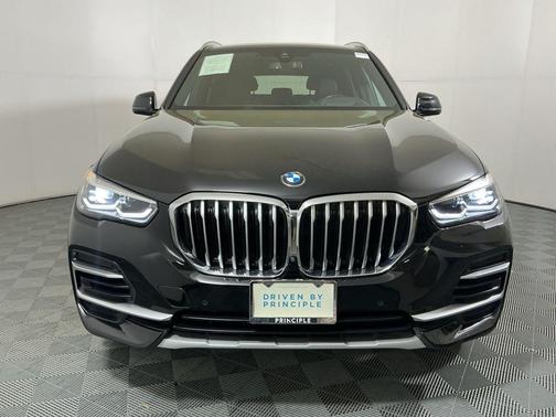 Jet Black 2023 BMW X5 xDrive40i