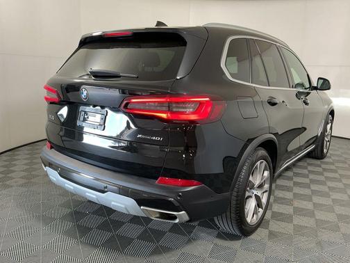 Jet Black 2023 BMW X5 xDrive40i