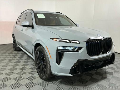 Brooklyn Grey Metallic 2024 BMW X7 xDrive40i