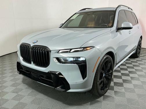 Brooklyn Grey Metallic 2024 BMW X7 xDrive40i