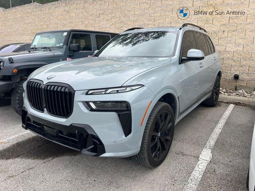 Brooklyn Grey Metallic 2024 BMW X7 xDrive40i