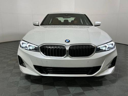 Mineral White Metallic 2026 BMW 330 xDrive