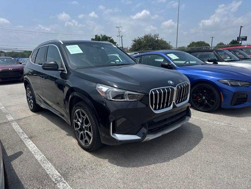 Jet Black 2025 BMW X1 xDrive28i