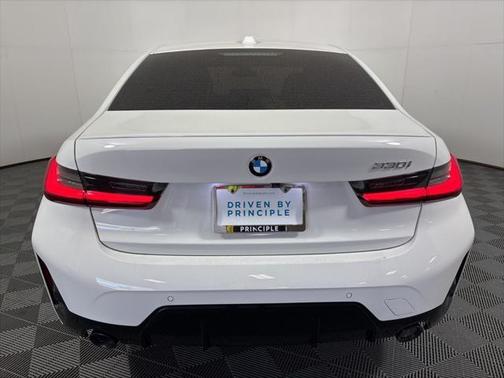 2025 BMW 330 i