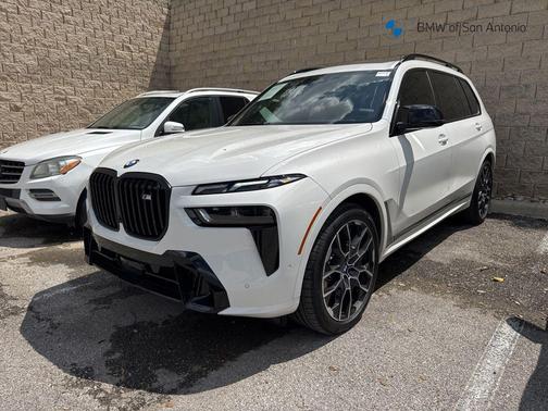 Alpine White 2026 BMW X7 M60i