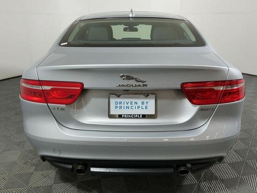 2018 Jaguar XE 25t