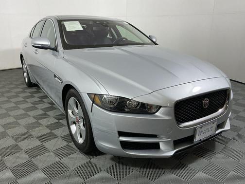 2018 Jaguar XE 25t