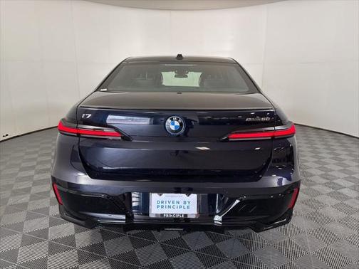 2025 BMW i7 eDrive50