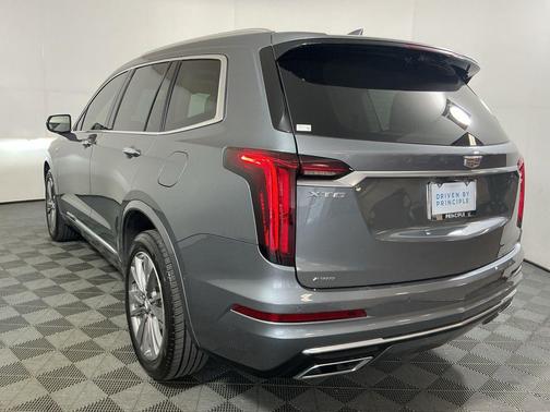 2022 Cadillac XT6 Premium Luxury AWD
