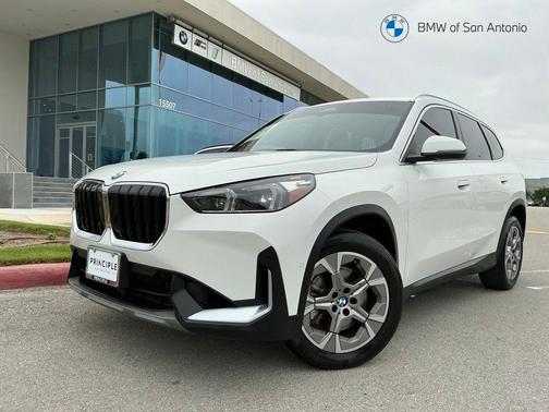 Alpine White 2023 BMW X1 xDrive28i