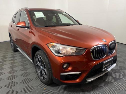 Photo 4 of 21 of 2018 BMW X1 sDrive28i