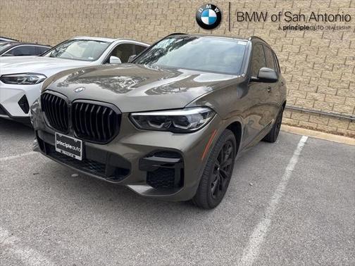 2023 BMW X5 M50i