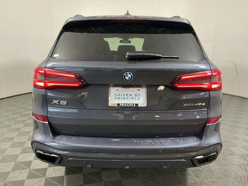 2022 BMW X5 PHEV xDrive45e