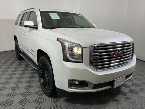 White Frost Tricoat 2018 GMC Yukon SLT