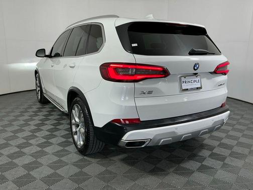 Alpine White 2020 BMW X5 xDrive40i