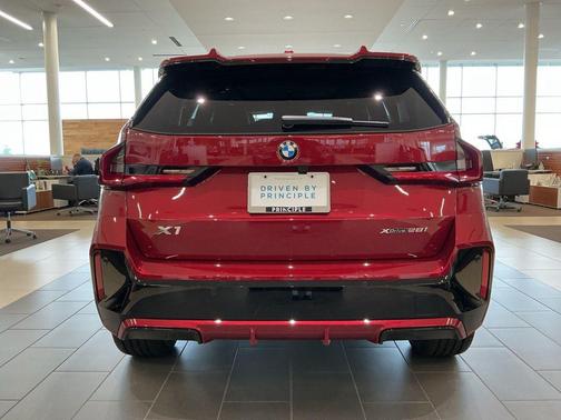 Vegas Red Metallic 2026 BMW X1 xDrive28i