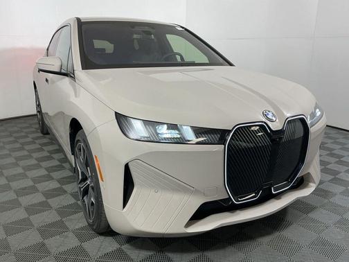 2026 BMW iX xDrive45