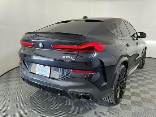 2025 BMW X6 M60i