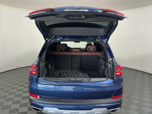 2023 BMW X5 PHEV xDrive45e