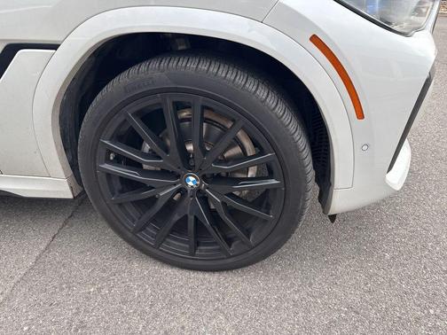 2021 BMW X6 xDrive40i