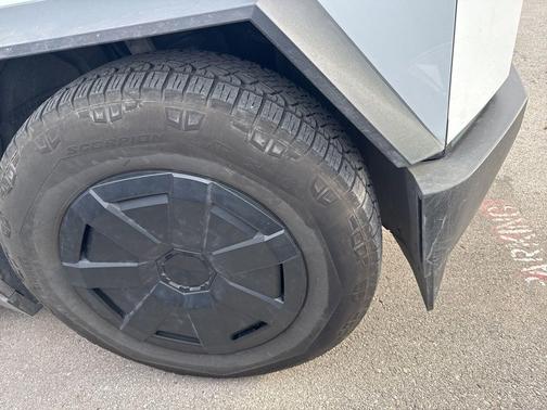 2024 Tesla Cybertruck All-Wheel Drive