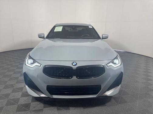 2024 BMW 230 i