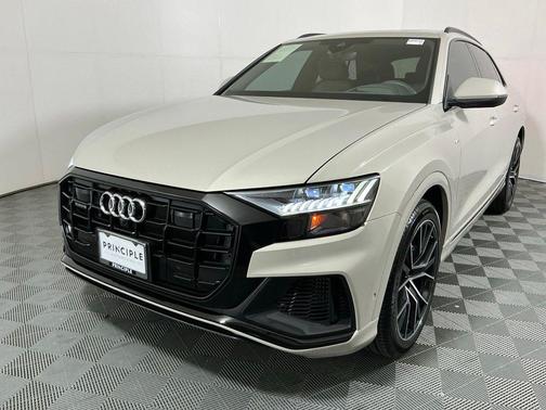 Vicuna Beige Metallic 2022 Audi Q8 55 Prestige