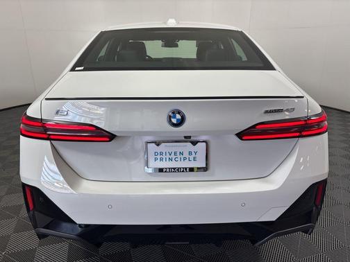 2024 BMW i5 eDrive40