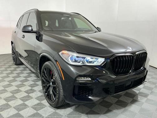 Black Sapphire Metallic 2021 BMW X5 M50i