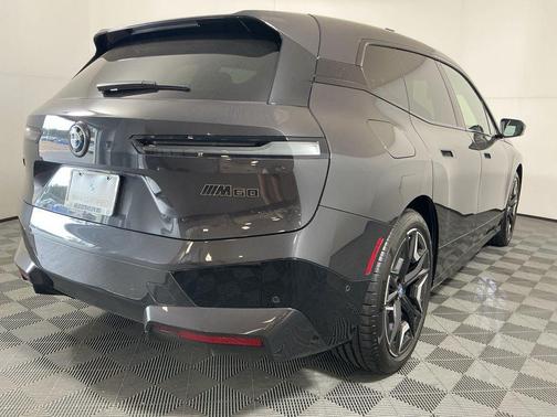 2025 BMW iX M60