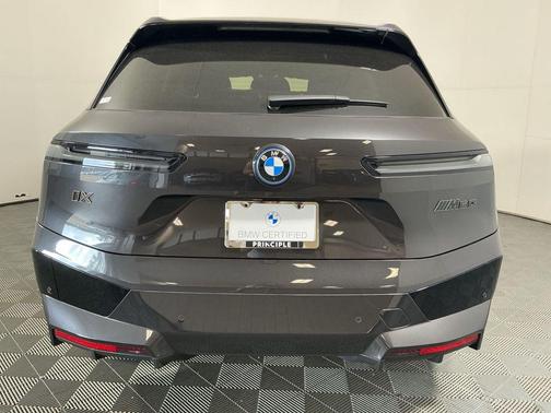 2025 BMW iX M60