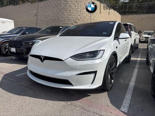 2023 Tesla Model X Standard Range