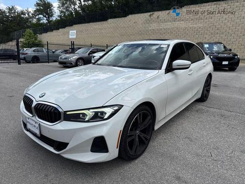 Alpine White 2023 BMW 330 330i