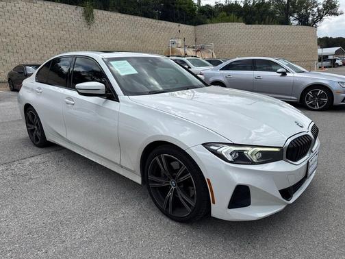 Alpine White 2023 BMW 330 330i