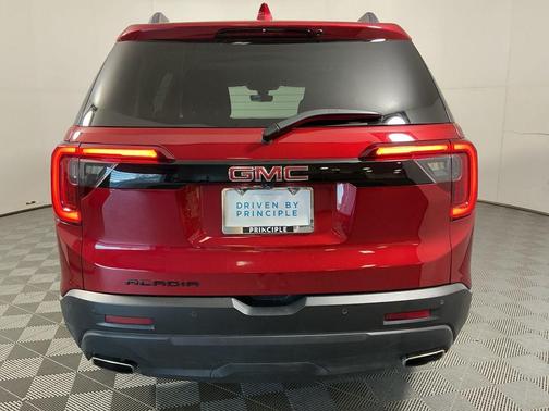 2022 GMC Acadia FWD SLE