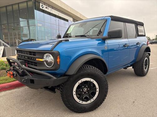 2023 Ford Bronco Base