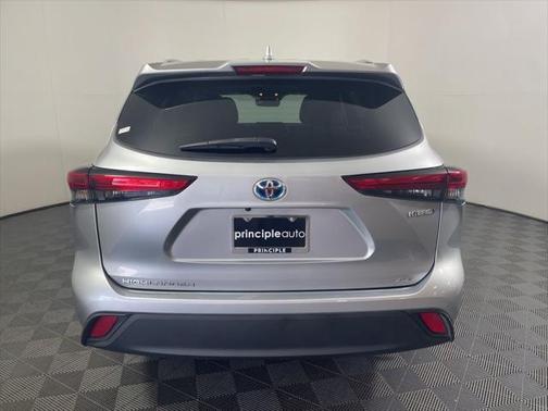 2020 Toyota Highlander Hybrid XLE