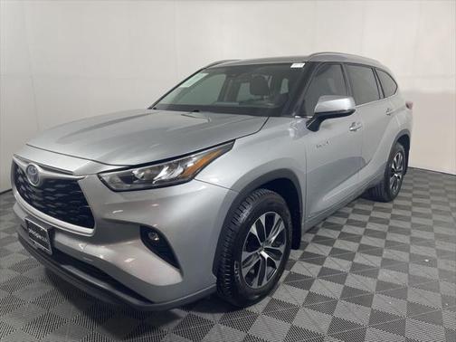 2020 Toyota Highlander Hybrid XLE