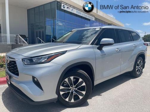 2020 Toyota Highlander Hybrid XLE