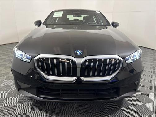 2024 BMW i5 eDrive40