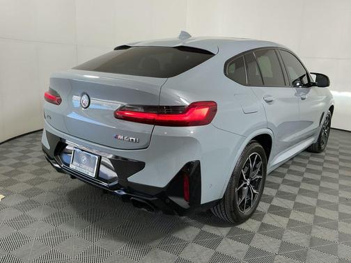 2023 BMW X4 M40i