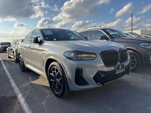 2023 BMW X4 M40i