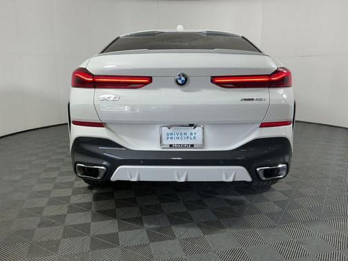 2026 BMW X6 xDrive40i