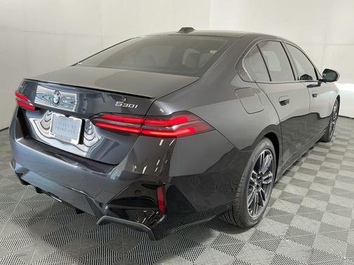 2026 BMW 530 i xDrive