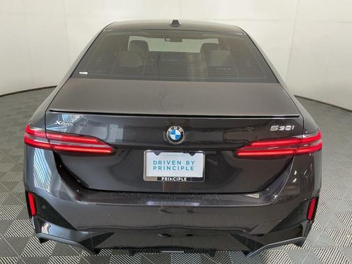 2026 BMW 530 i xDrive